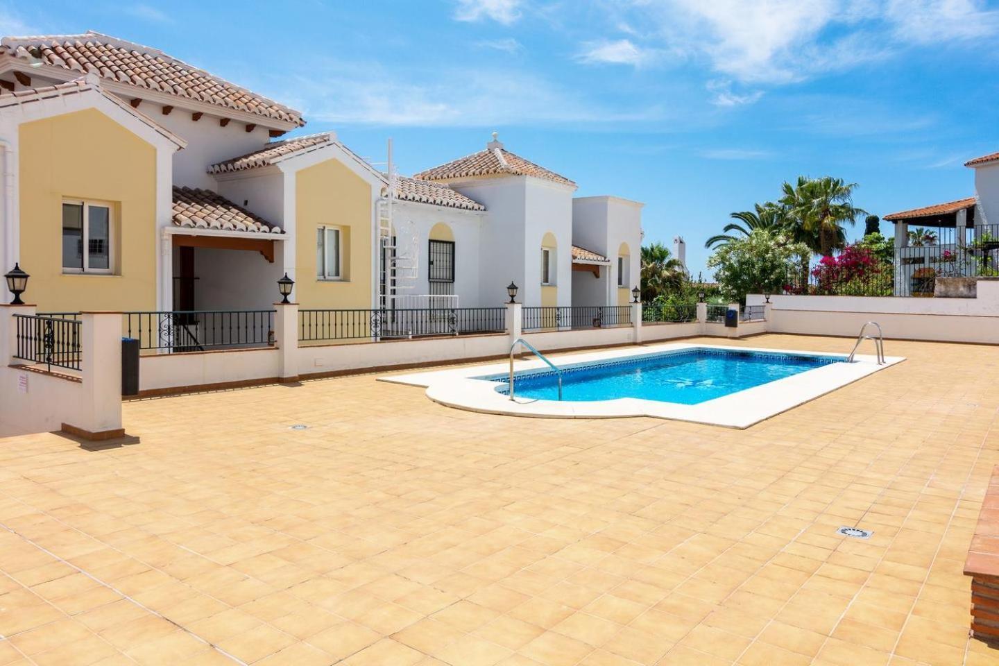 Apartamento 2 Dormitorios Con Vistas Al Mar Нерха Экстерьер фото